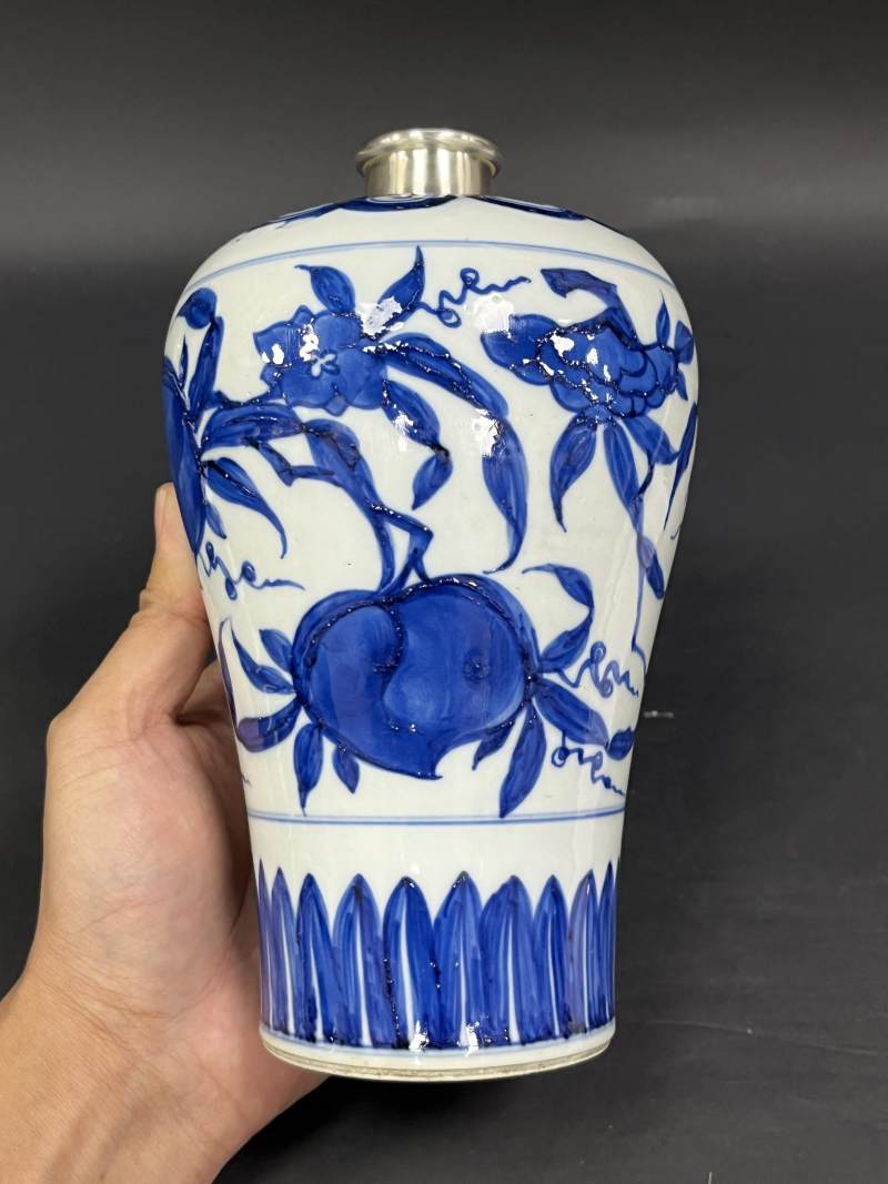 清雍正 青花瑞果纹梅瓶 - 图5