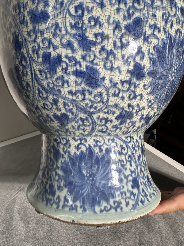 清乾隆 青花缠枝莲纹铺首尊 - 图15