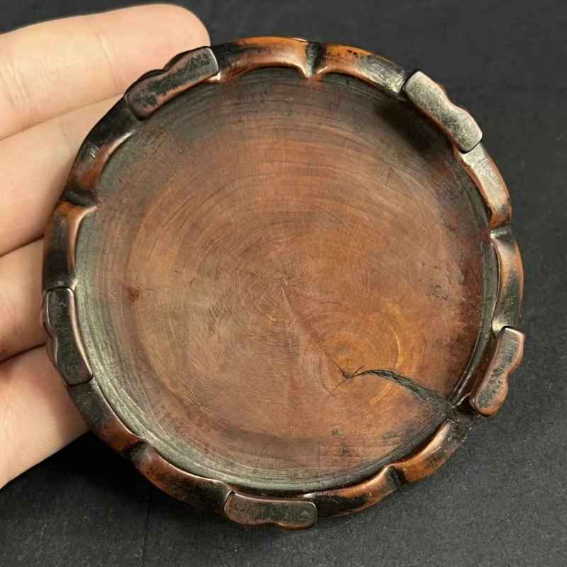 清乾隆 粉彩人物纹马蹄杯 - 图40