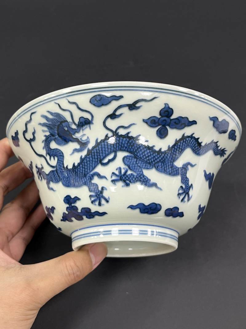 清道光 仿明青花云龙纹折腰碗 - 图4