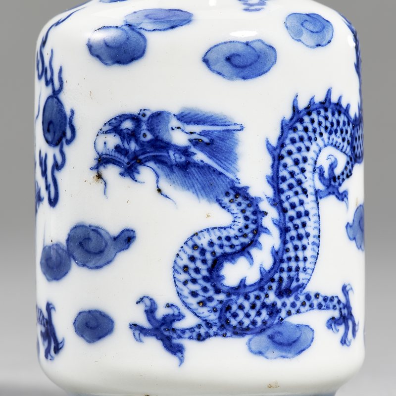 清 青花龙纹鼻烟壶 - 图7