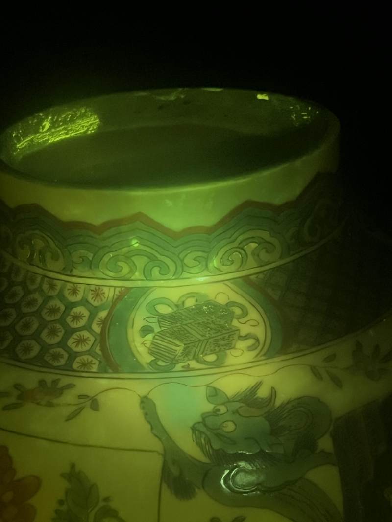 清康熙 五彩瑞兽花蝶纹将军罐一对 - 图58