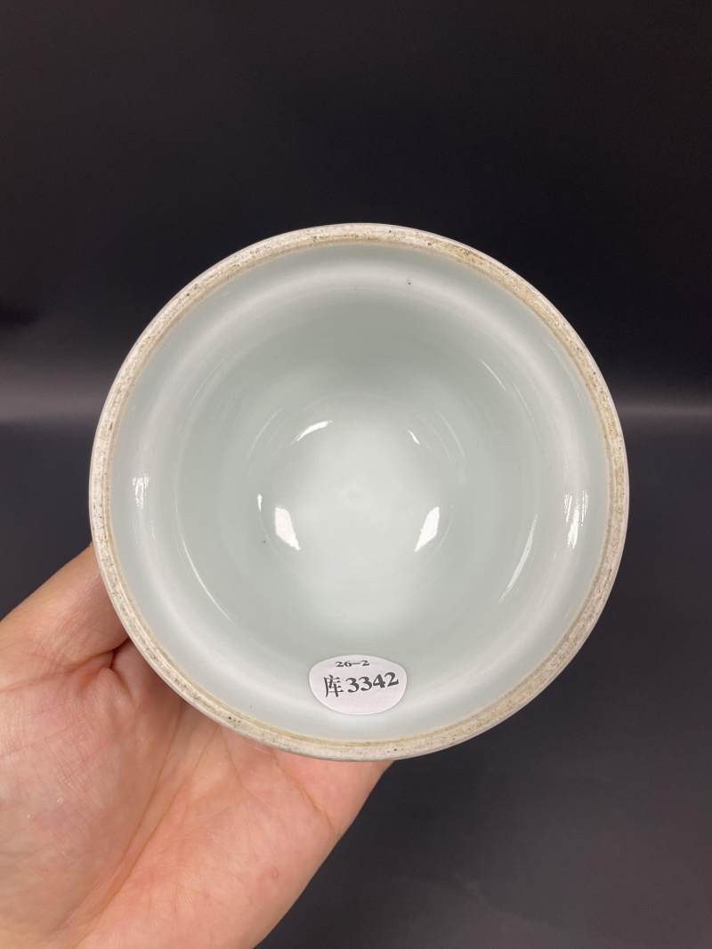 清道光 青花缠枝莲托八宝纹烛台 - 图14