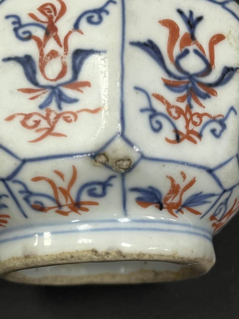 明天启五年（1625年） 青花矾红花卉纹八方小罐 - 图9