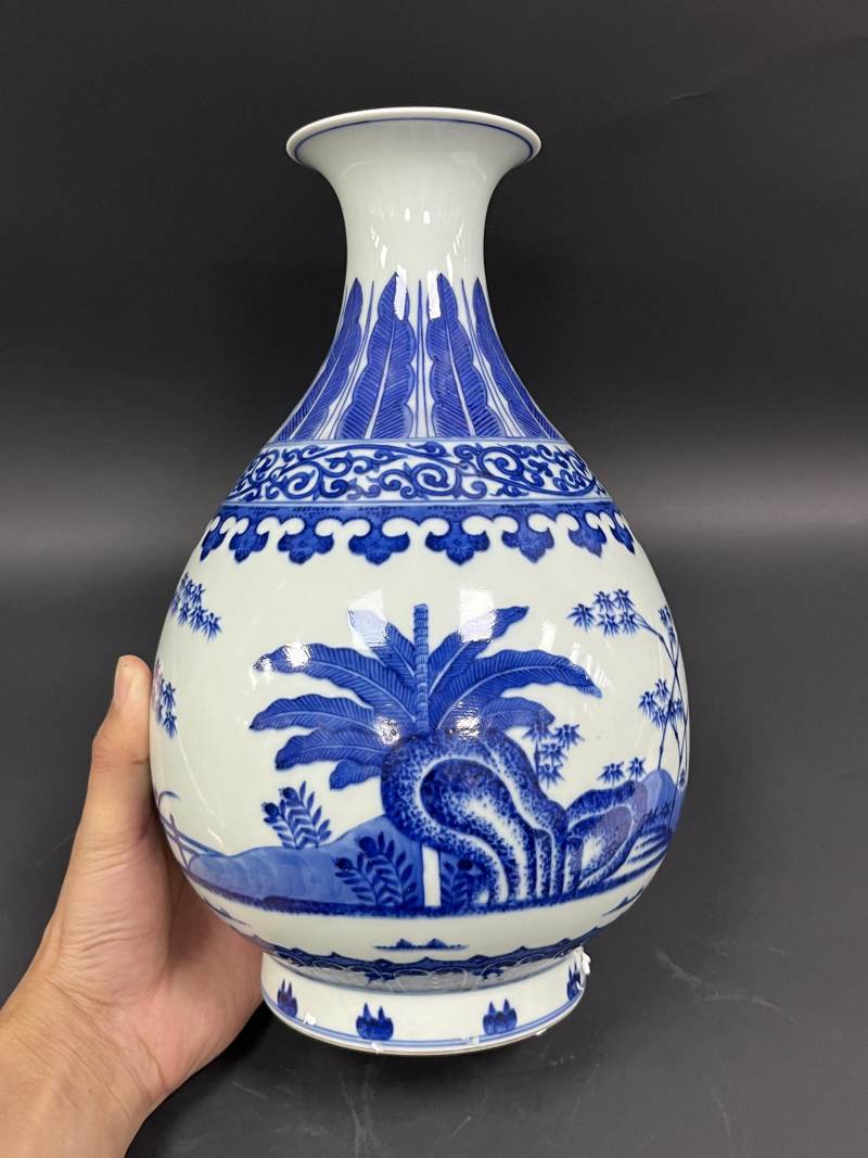 清同治 青花竹石芭蕉图玉壶春瓶 - 图2