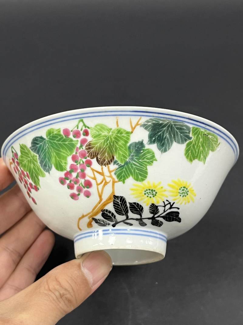 清光绪 粉彩葡萄花卉纹碗两对 - 图10