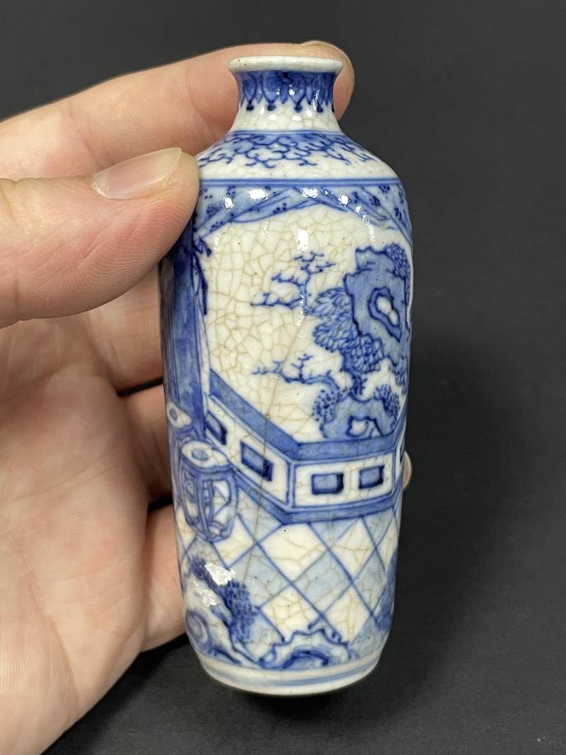清中期 浆胎青花张敞画眉图烟壶 - 图7
