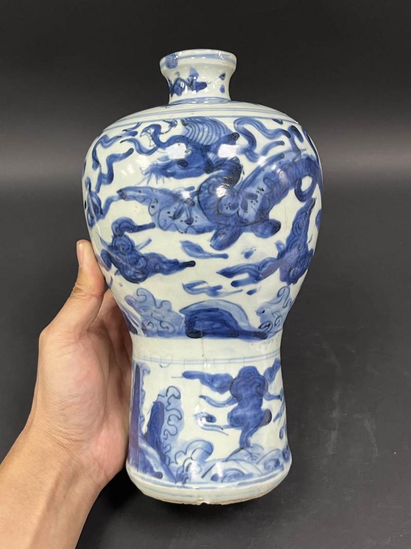 明晚期 青花应龙纹带盖梅瓶 - 图5