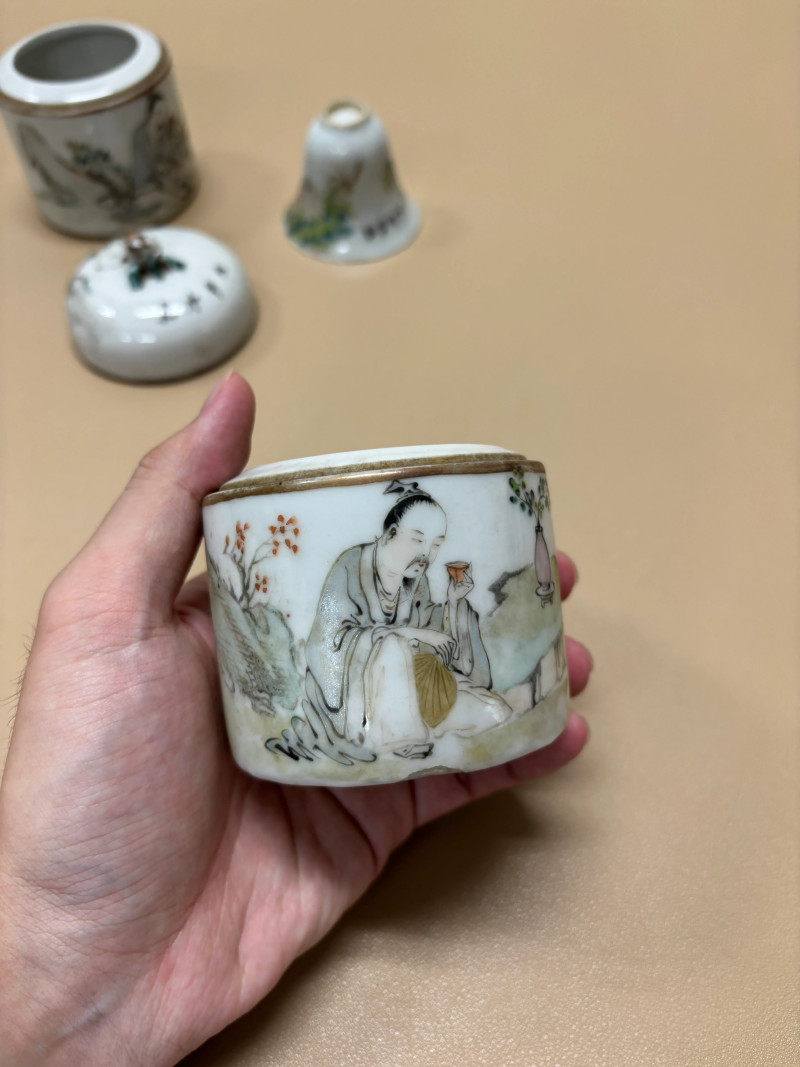 民国 浅绛彩瓷器一组五件 - 图17
