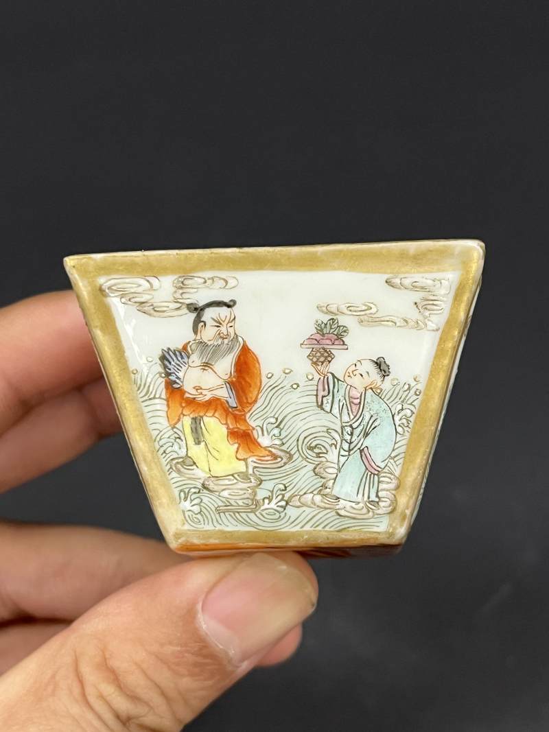 清中期 粉彩八仙过海图斗方杯四只 - 图12