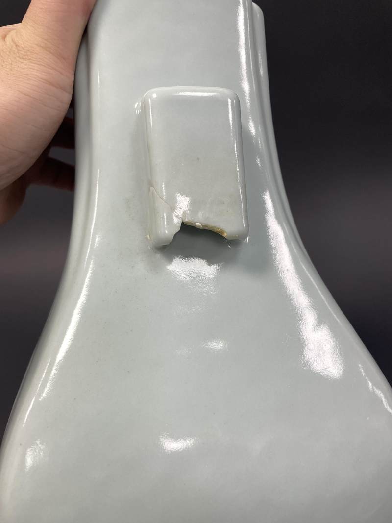 清光绪 粉青釉贯耳瓶 - 图10