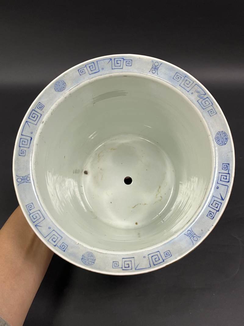 清晚期 黄地墨彩菊花纹花盆带奁一对 - 图26