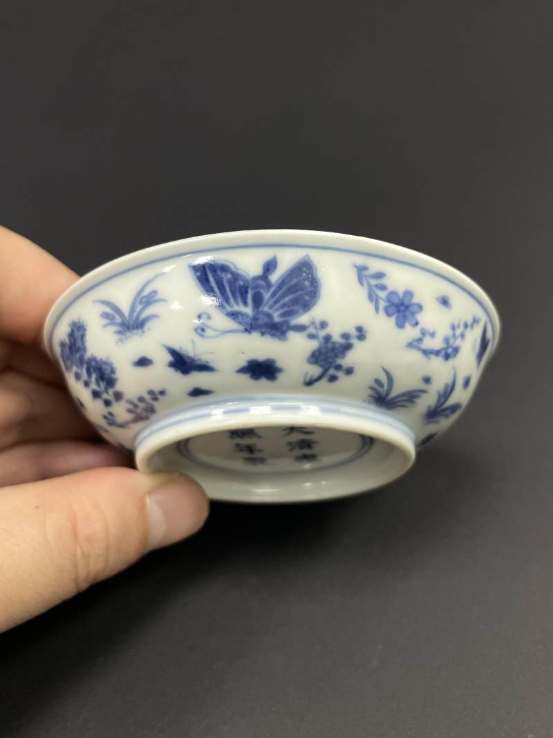 清康熙 青花花蝶纹小盘 - 图4