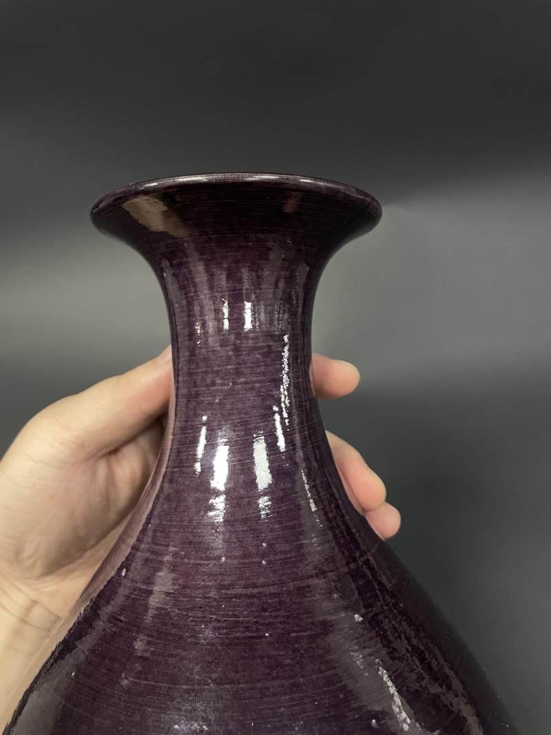 清早期 茄皮紫釉玉壶春瓶 - 图5