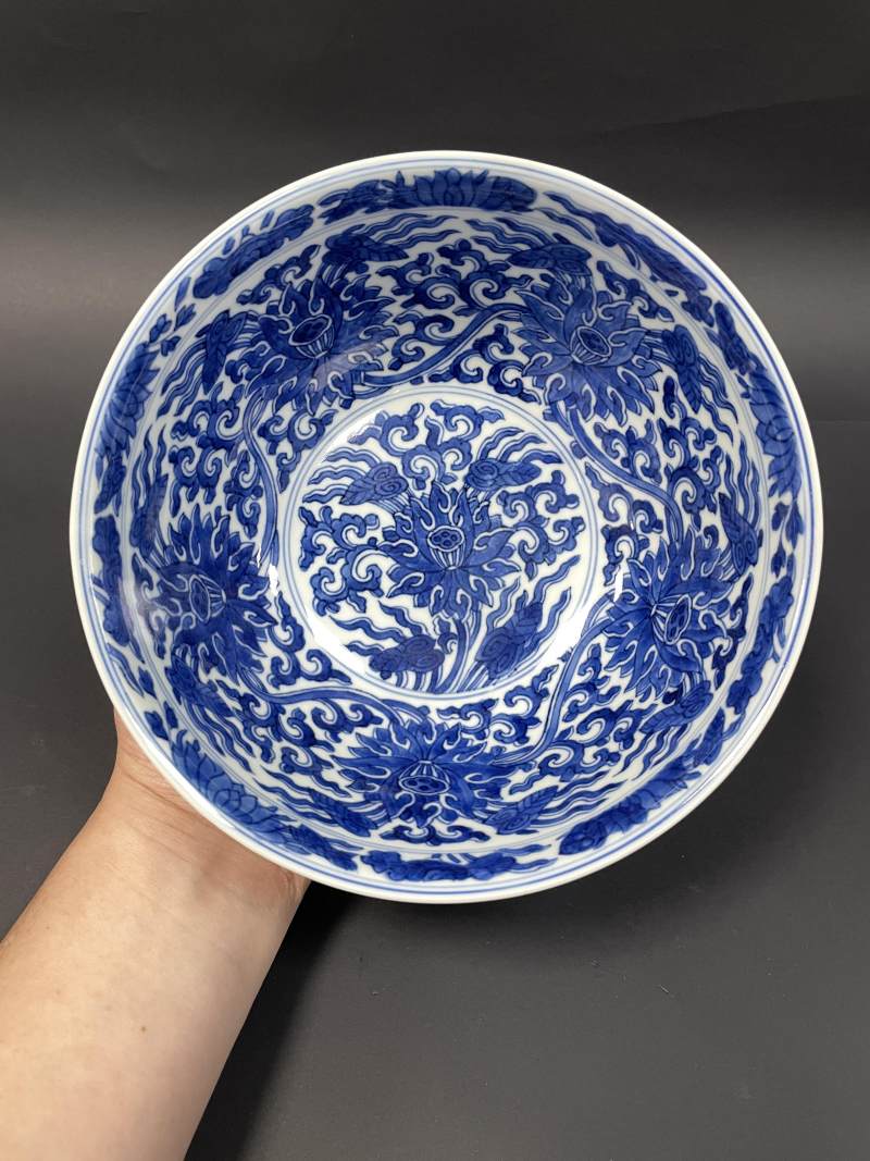 清康熙 青花缠枝莲纹大碗 - 图7