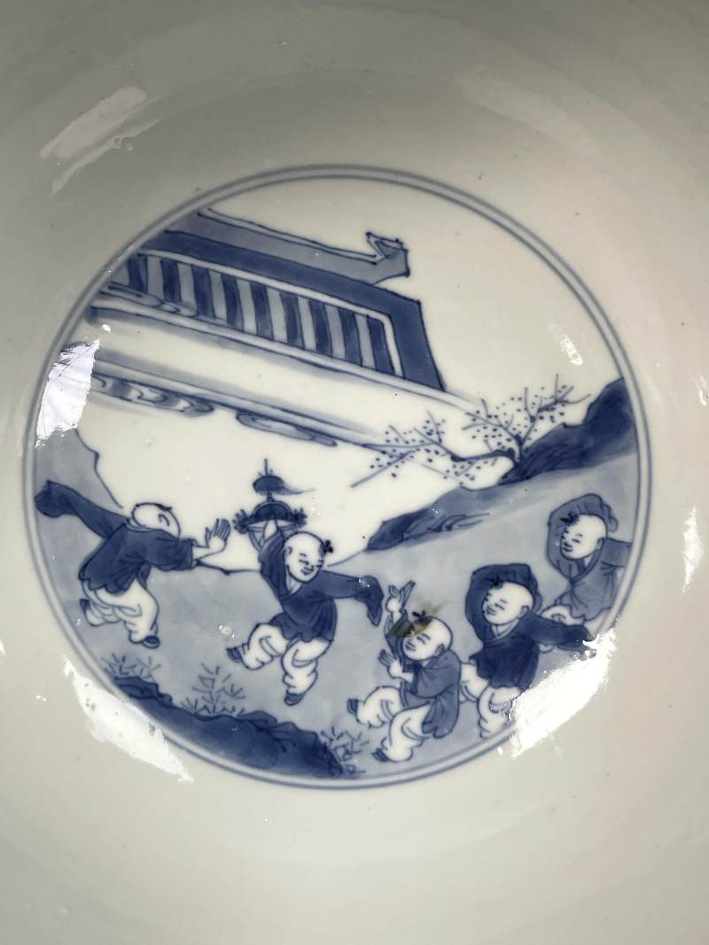 清康熙 青花西厢记人物故事图大碗 - 图8