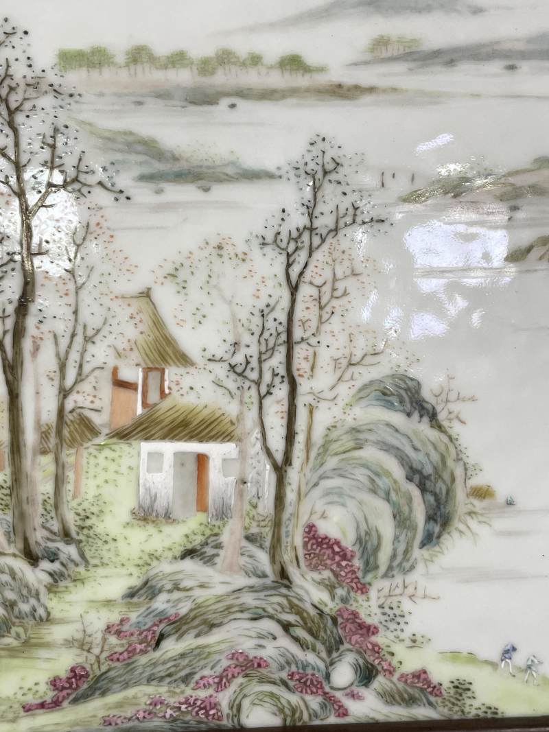 清乾隆 浅绛风格粉彩山水纹瓷板插屏 - 图5
