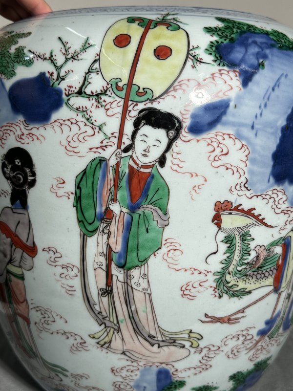 清康熙 青花五彩宫苑仕女图罐 - 图8