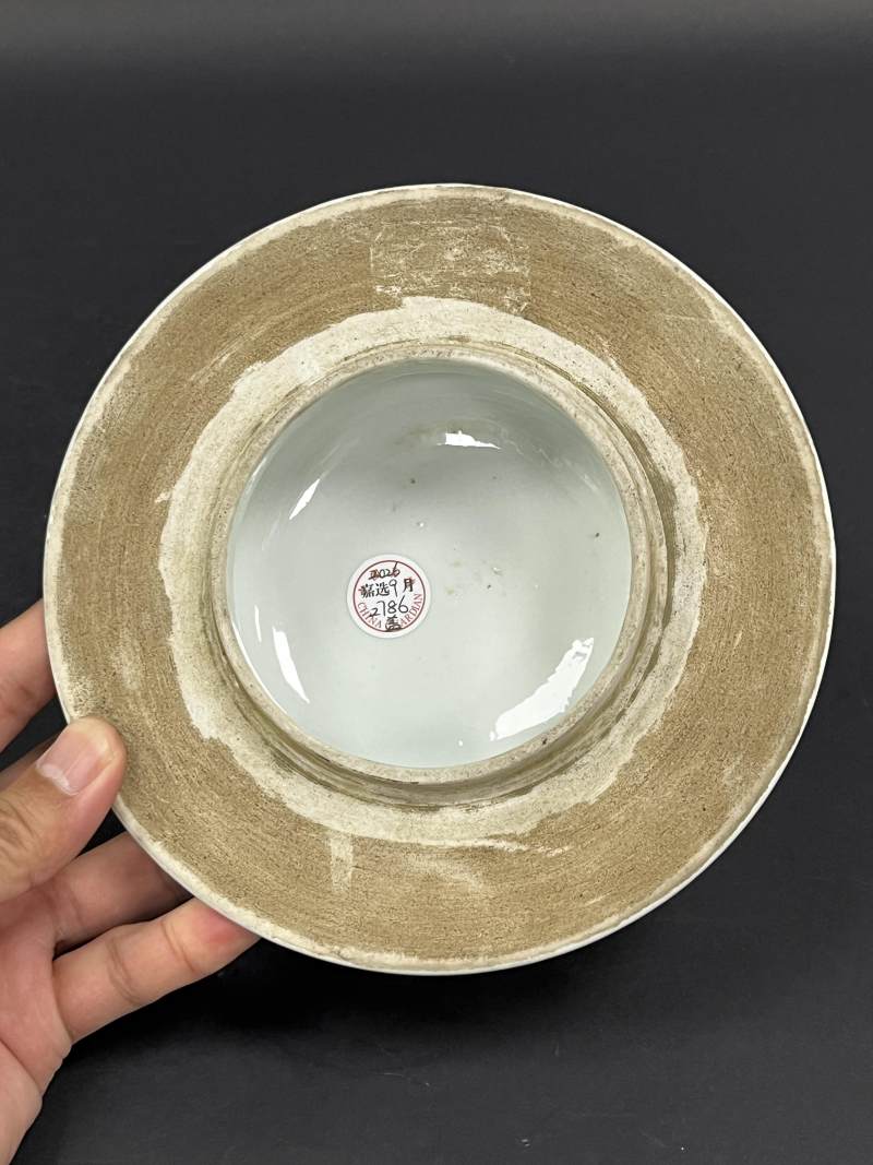 清康熙 五彩瑞兽花蝶纹将军罐一对 - 图63