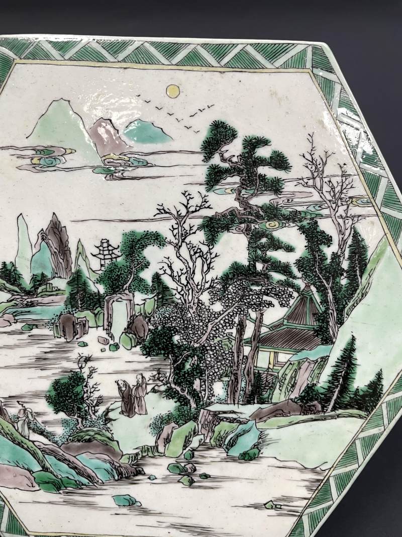 清康熙 素三彩山水人物纹六方几 - 图4