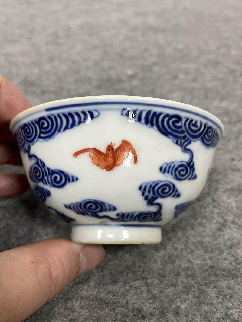 清光绪 青花矾红洪福齐天图杯、碗、盖碗、盘、匙八十三只 - 图42