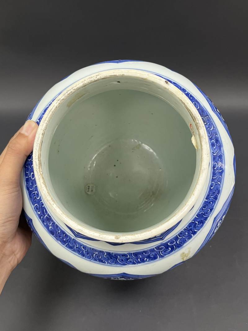 清康熙 青花缠枝莲杂宝纹罐 - 图9