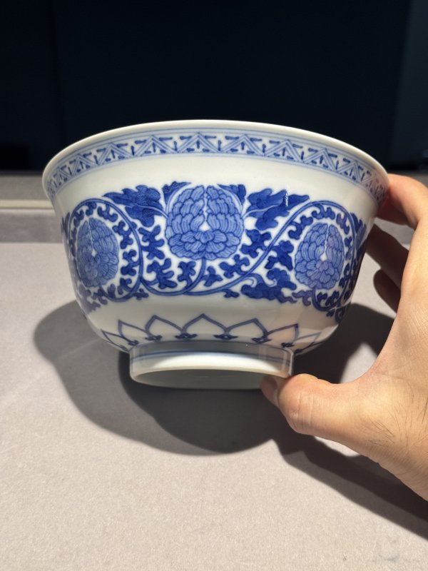 清道光 青花缠枝牡丹纹宫碗一对 - 图46