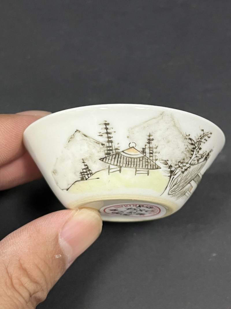 清乾隆 粉彩山水人物纹马蹄套杯十只 - 图38
