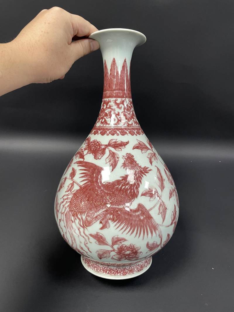清雍正 釉里红穿花凤纹大玉壶春瓶 - 图4