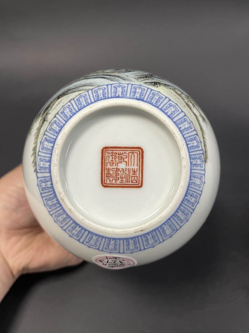 民国 仿珐琅彩孔雀诗文瓶一对 - 图9
