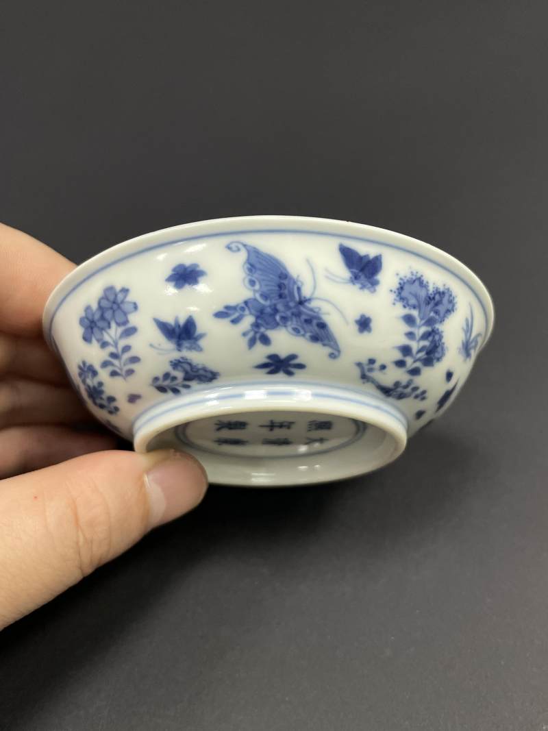 清康熙 青花花蝶纹小盘 - 图7