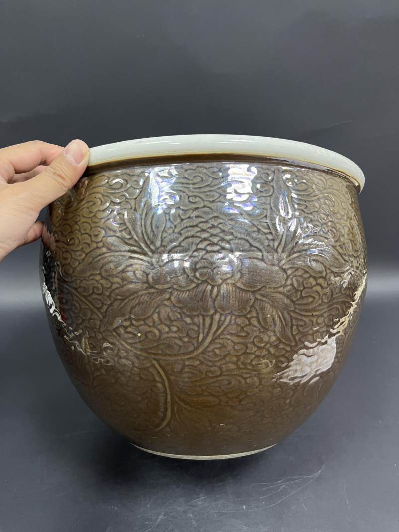 清康熙 紫金釉凸花缠枝莲纹缸 - 图4