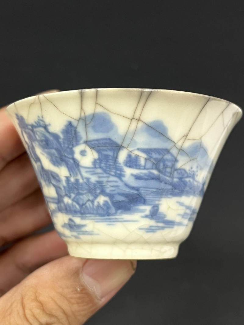 清雍正 浆胎青花山水人物纹马蹄杯 - 图4