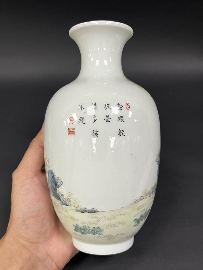 民国 仿珐琅彩仕女诗文瓶一对 - 图5