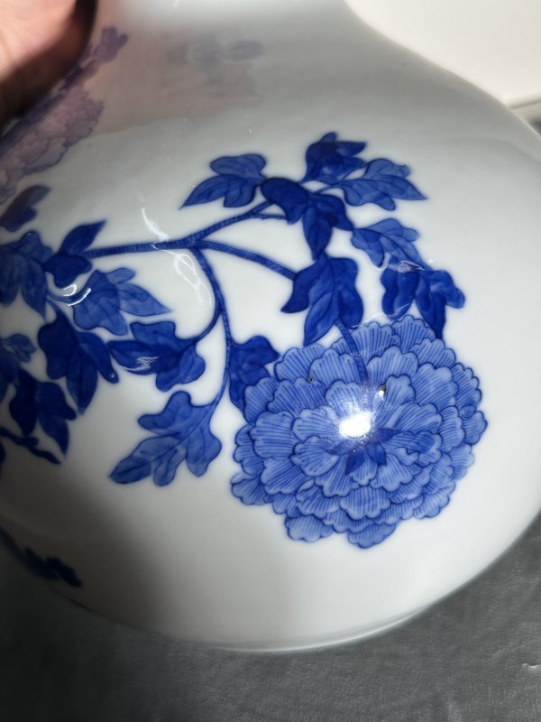 清晚期 青花花卉天球瓶 - 图8