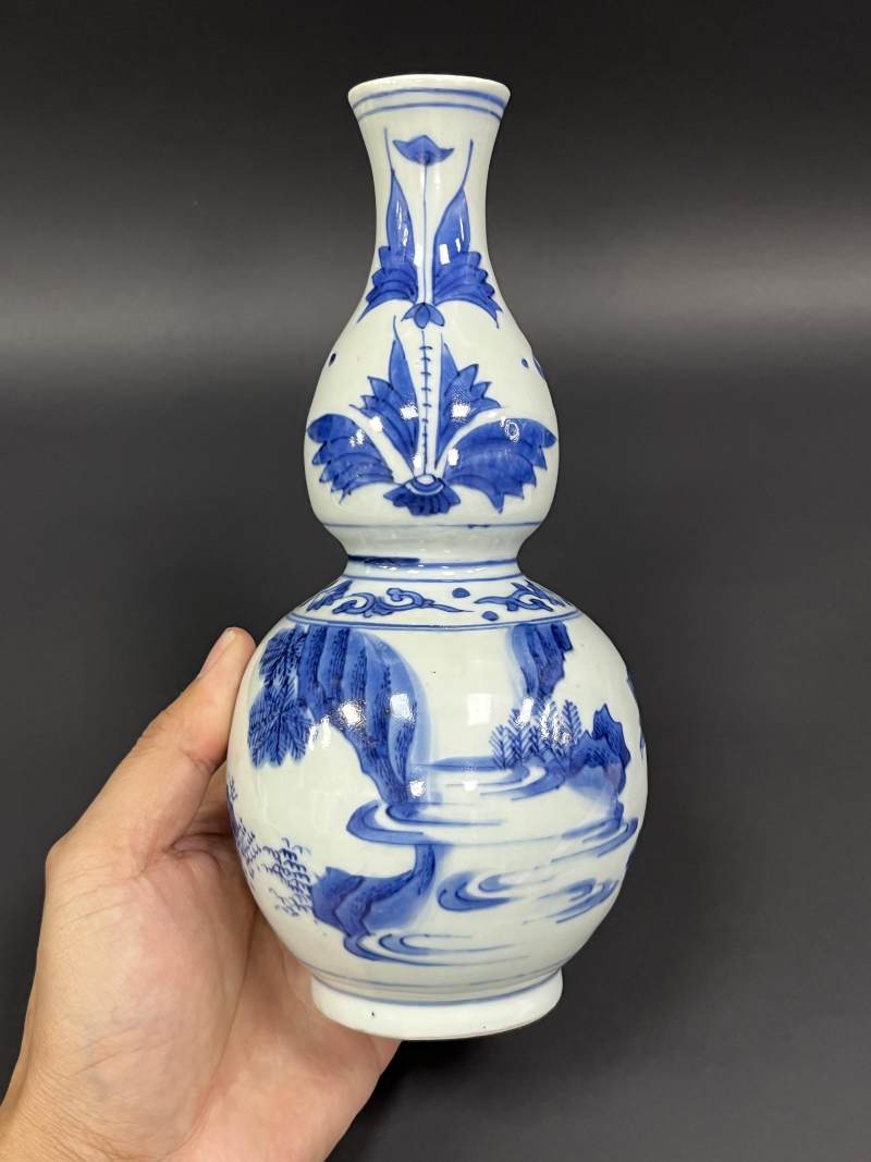 明崇祯 青花高官厚禄图小葫芦瓶 - 图4