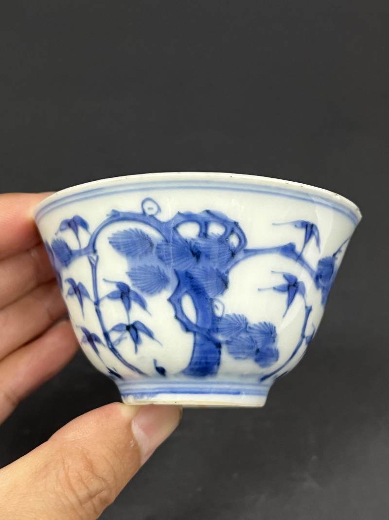 清康熙 青花岁寒三友图杯一对 - 图5