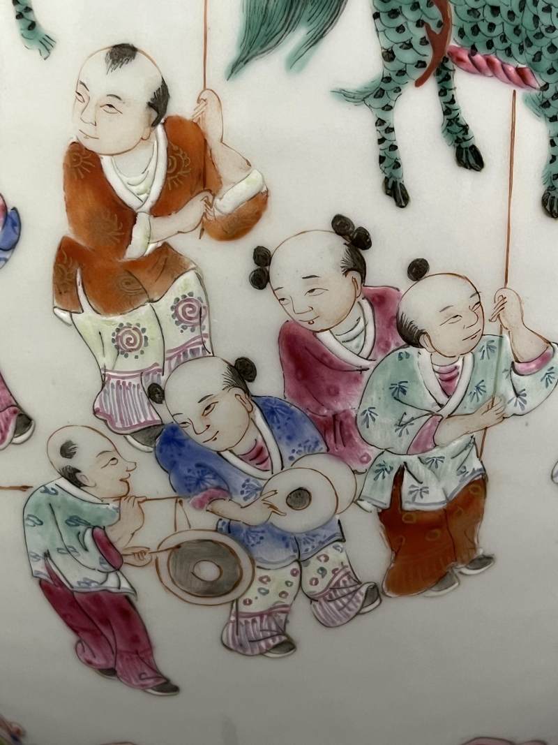 清道光 粉彩百子婴戏图瓶 - 图21