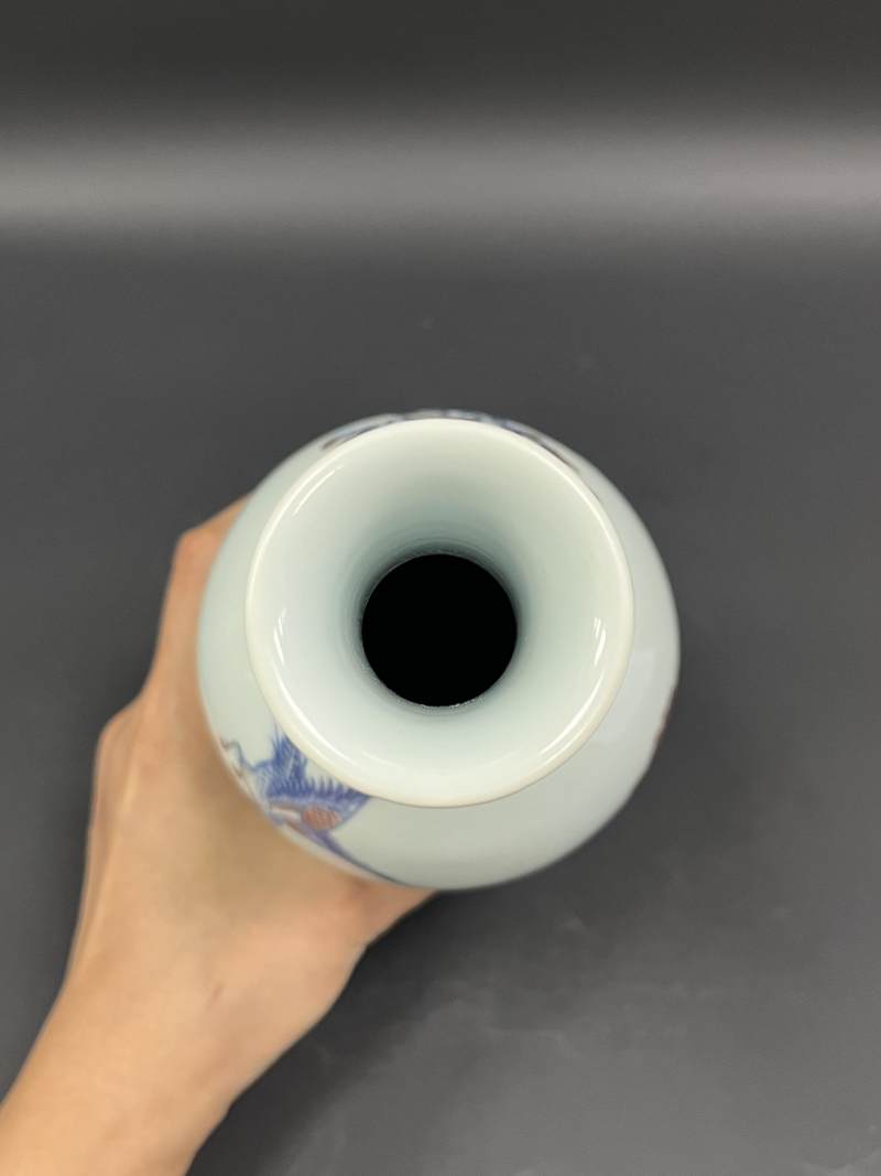 清康熙 青花釉里红花鸟纹橄榄尊 - 图5