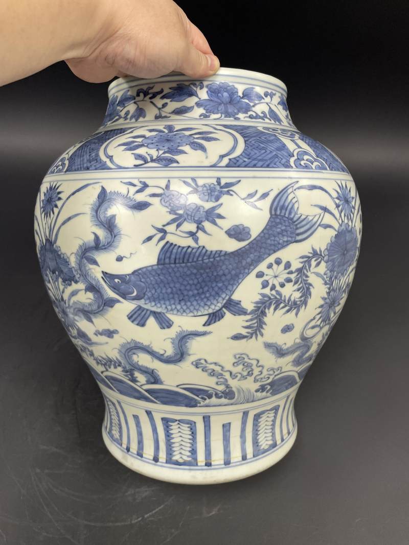明晚期 青花“清白礼贵”鱼藻纹大罐 - 图2