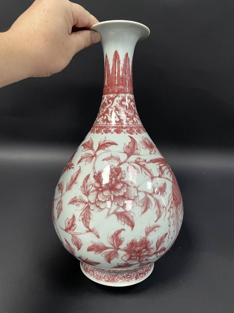 清雍正 釉里红穿花凤纹大玉壶春瓶 - 图5