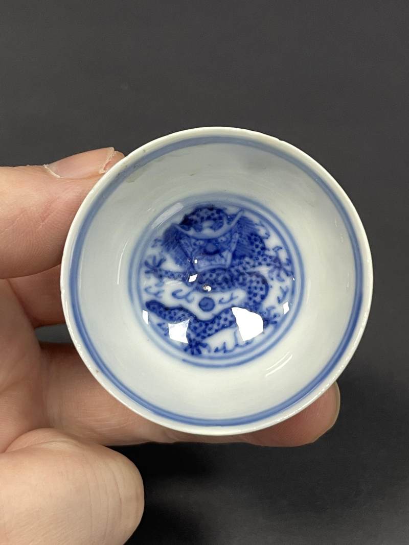 清光绪 青花八卦云鹤纹杯 - 图6