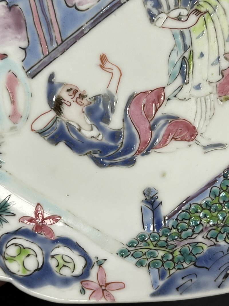 清雍正 粉彩水浒传人物故事图花口杯盏 - 图15