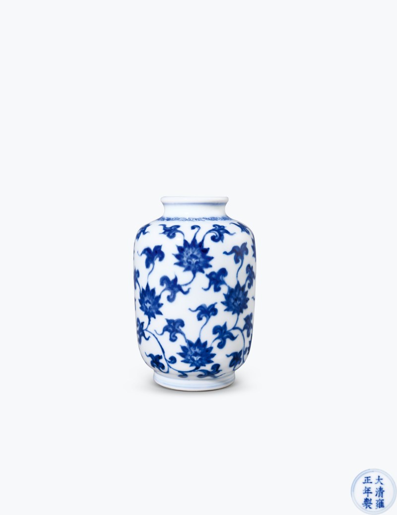 清雍正 青花缠枝莲纹小罐 - 图1