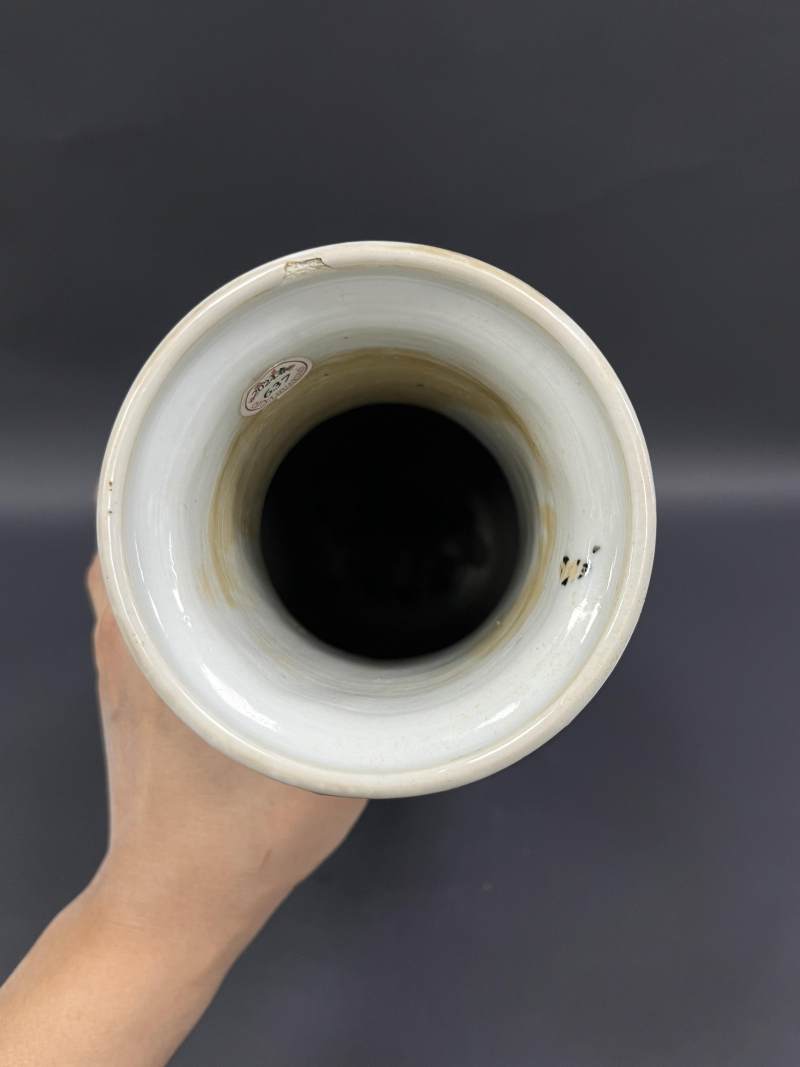 清康熙 洒蓝釉描金喜鹊登梅图棒槌瓶 - 图6