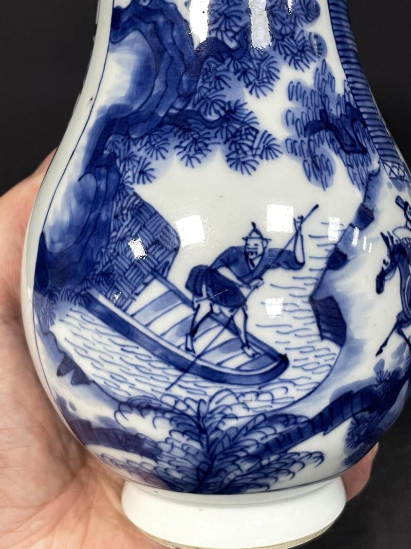 清康熙 青花人物故事图瓶 - 图7