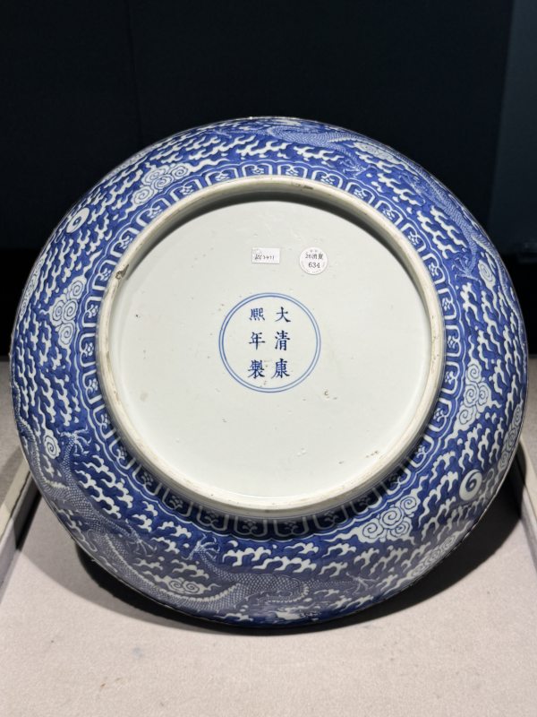 清康熙 青花留白云龙赶珠纹大盘 - 图26