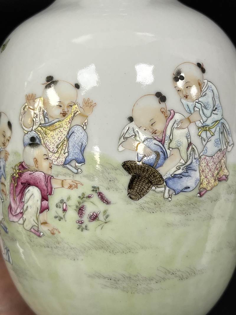 民国 粉彩婴戏图灯笼瓶 - 图10
