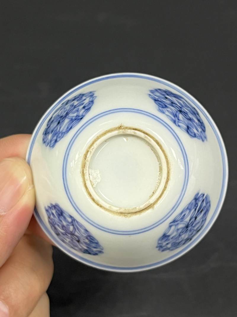 明末清初 青花团花纹杯三只 - 图5