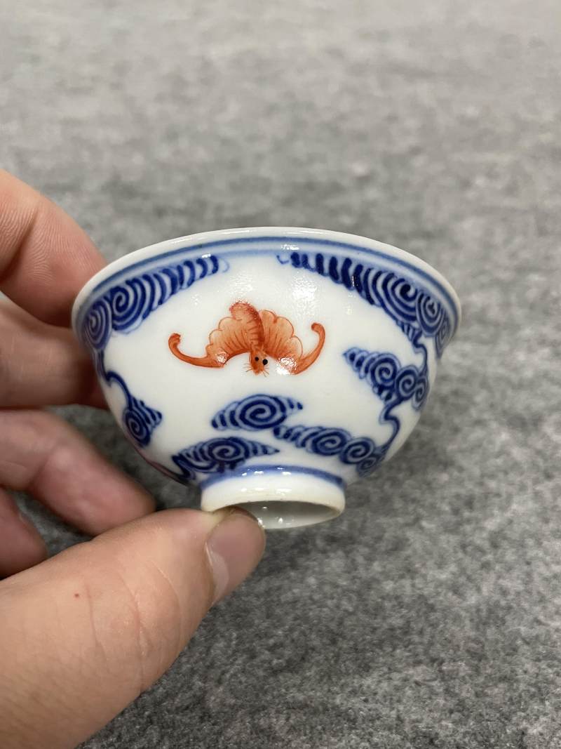 清光绪 青花矾红洪福齐天图杯、碗、盖碗、盘、匙八十三只 - 图51
